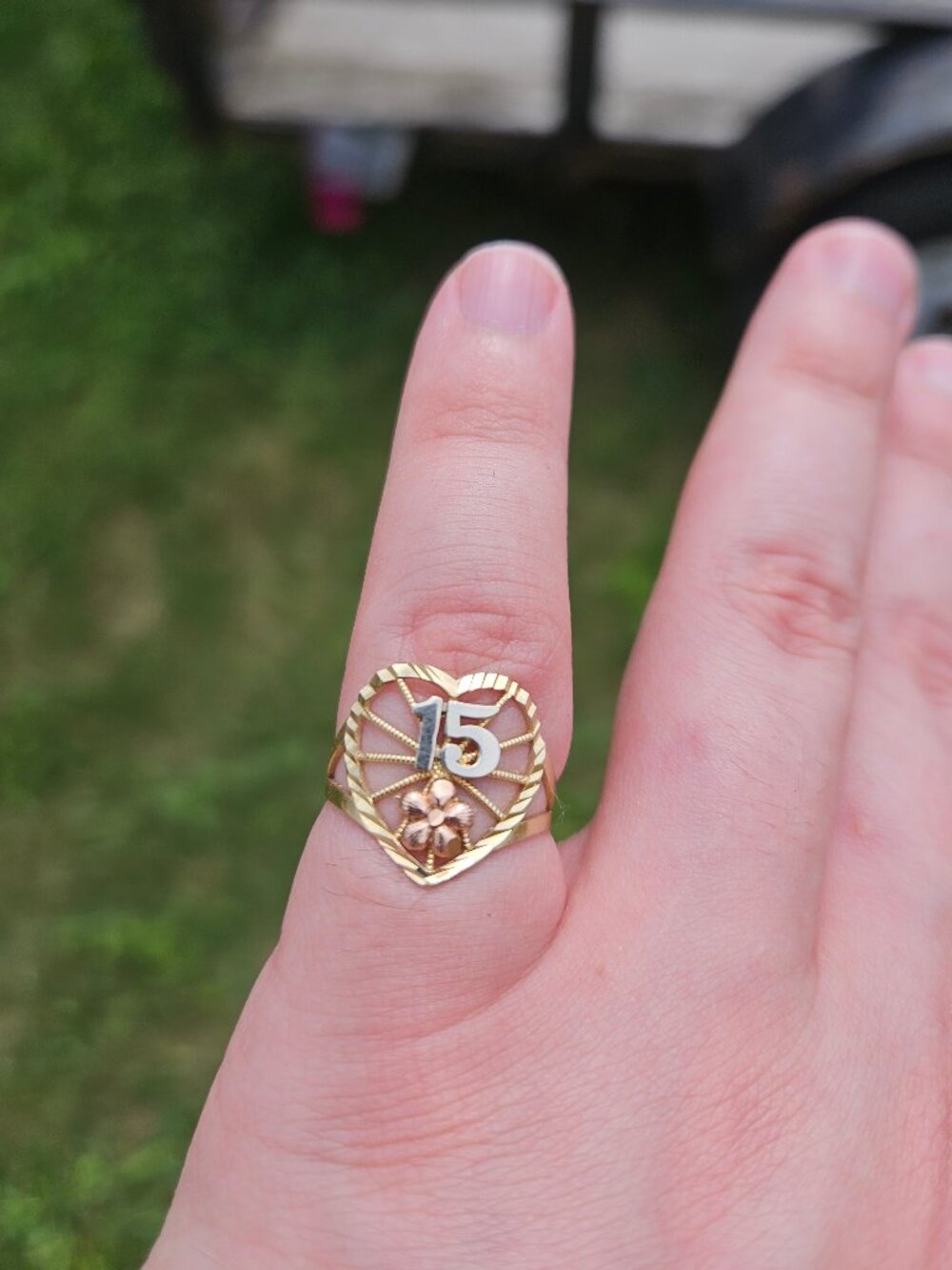 10K Tri-Color 3 Tone Gold Quinceneara 15 Anos Heart Ring Size 5.75